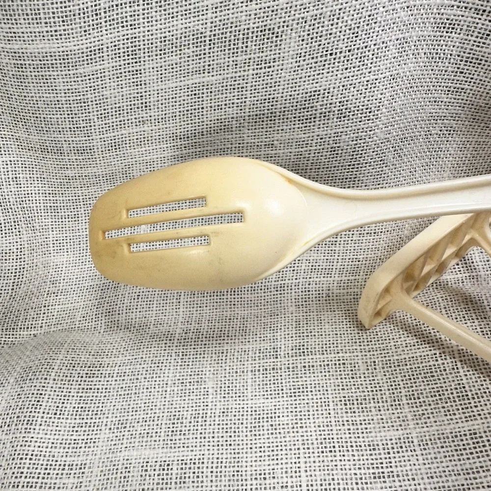 Foley Slotted Spoon & Potato Masher Beige Nylon‎ Kitchen Utensils Made in USA